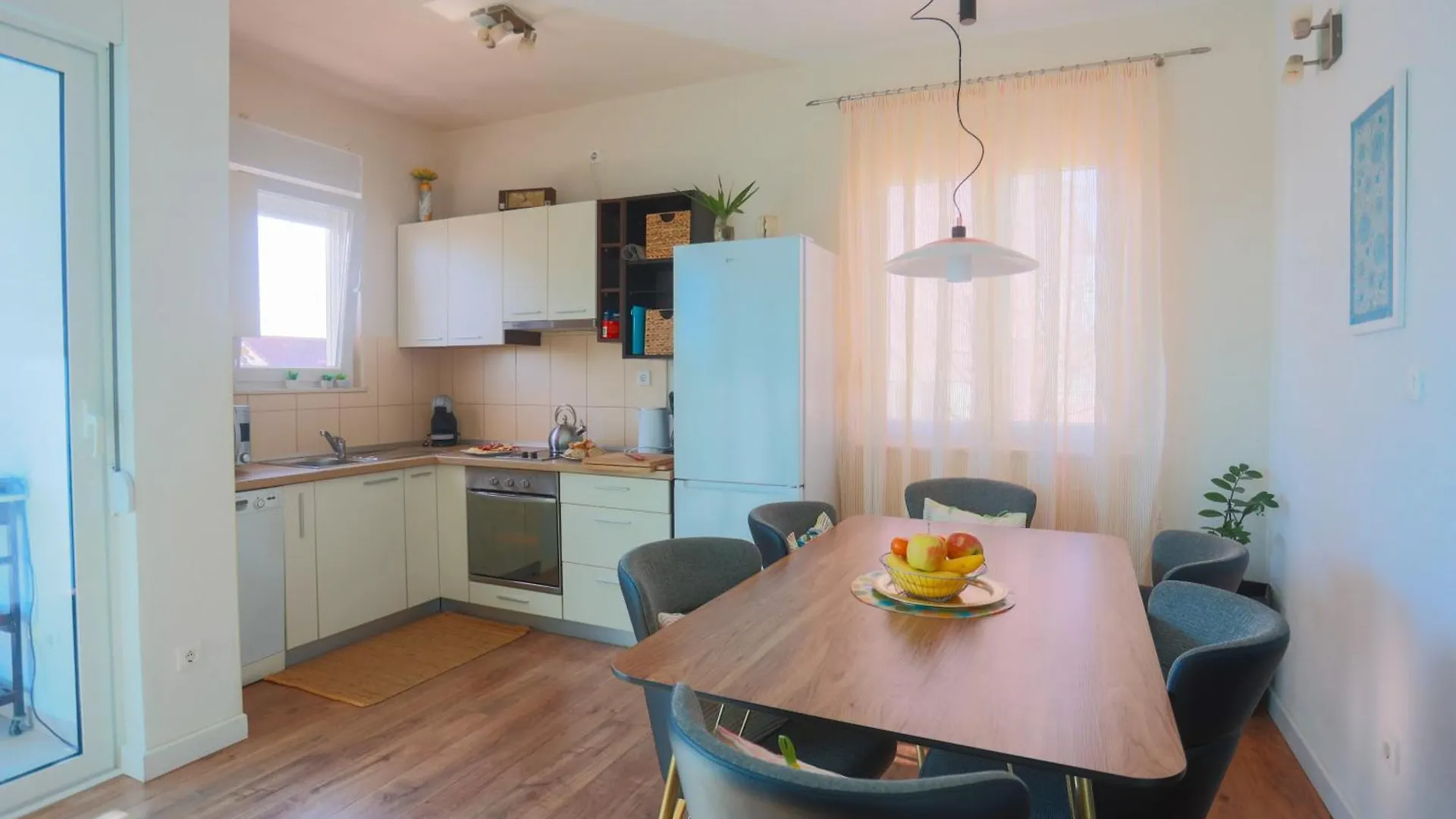 Apartments Sunshine With Pool Trogir 0*,  Chorwacja