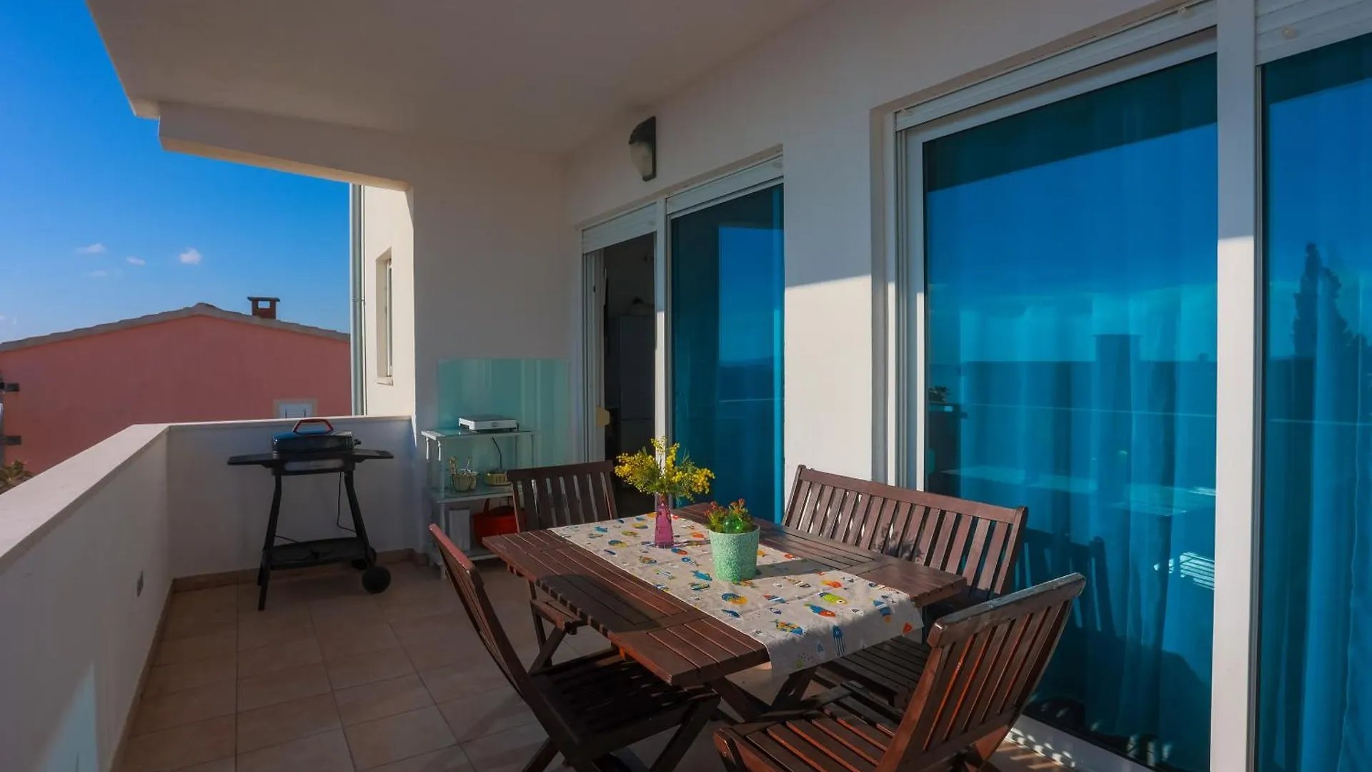Apartments Sunshine With Pool Trogir Chorwacja